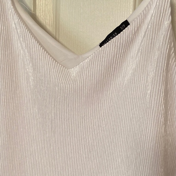 Cotton On White Tank - Picture 2 of 5